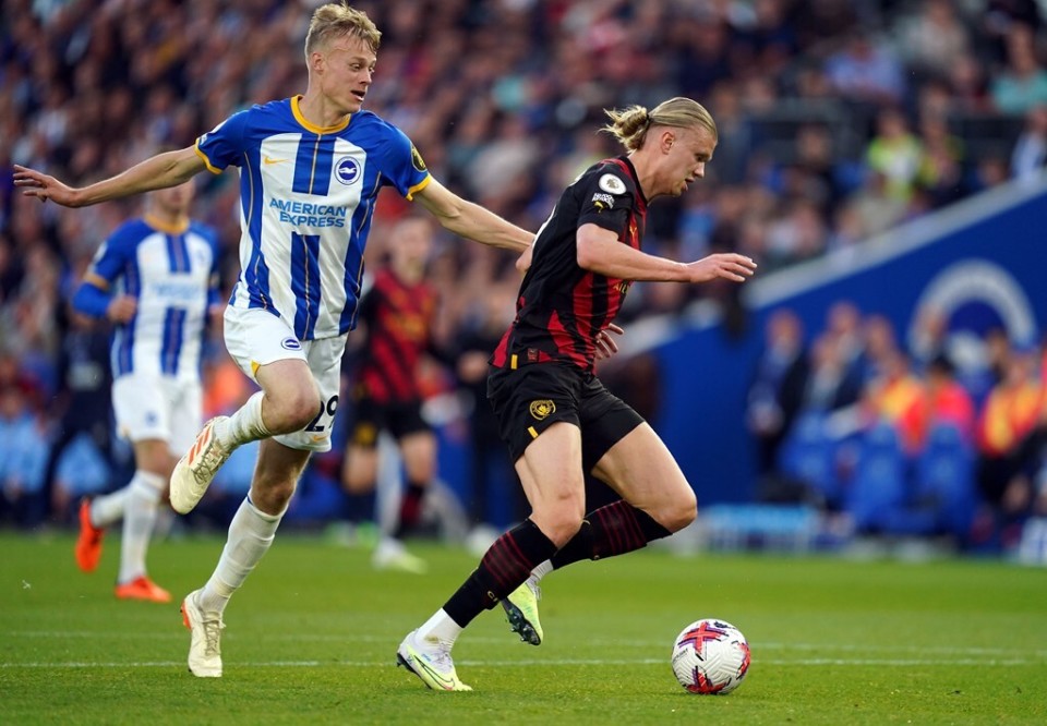 中国队不断突破!,哈兰德连续十二场比赛得分超过比赛局势复杂再创辉煌时刻 中国队不断突破!,哈兰德连续十二场比赛得分超过比赛局势复杂再创辉煌时刻