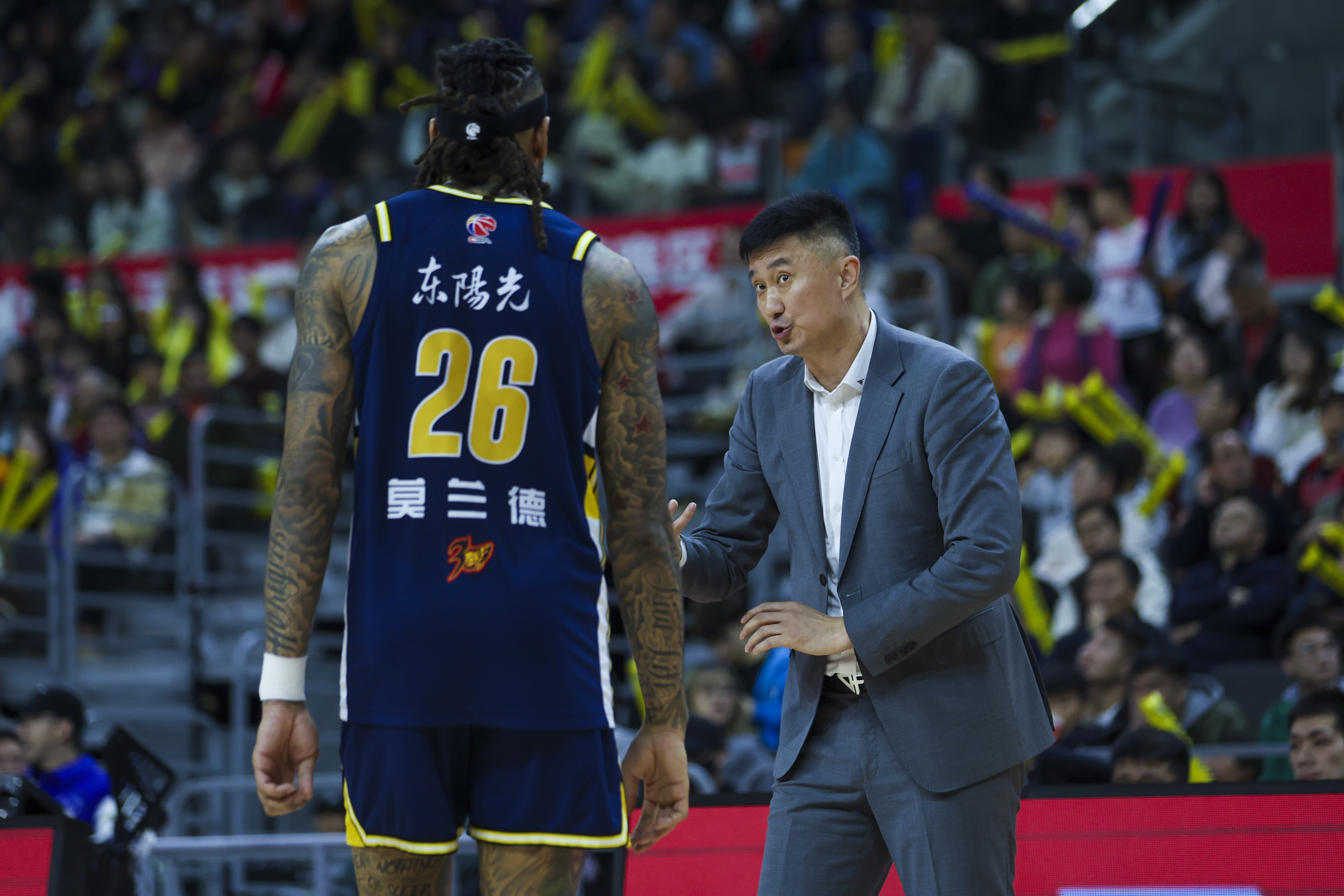 包含CBA常规赛赛程吃紧，菲尼克斯太阳冲刺阶段完成体检，球迷炸锅，控场能力受关注的词条